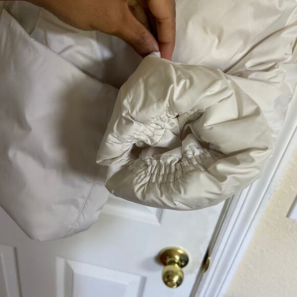 Arizona Heavyweight Womens Juniors Puffer Jacket in White Sand, Sz XL -- NWT - Picture 7 of 11